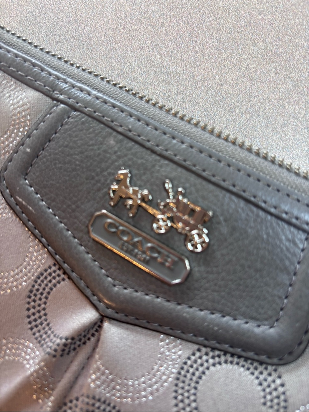 Coach Madison Gray Signature Wristlet Wallet - Picture 5 of 7
